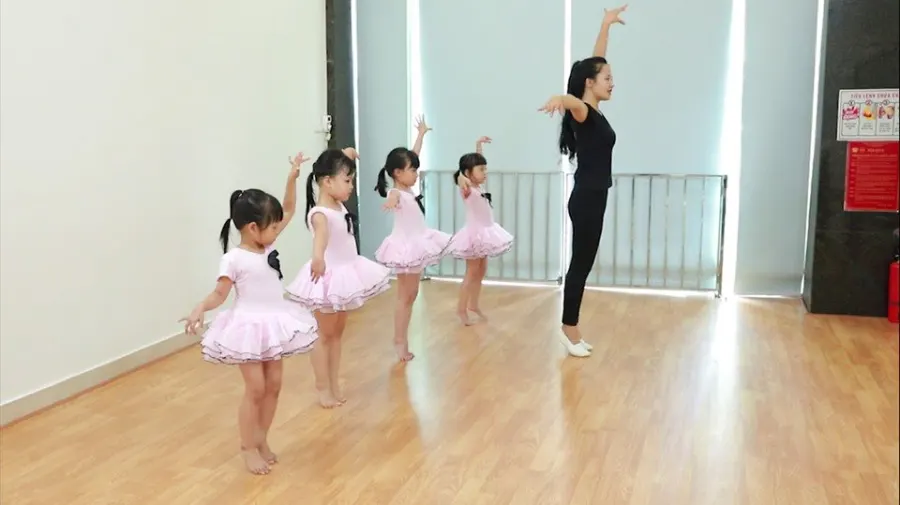 Trường Mầm Non Những Em Bé Hạnh Phúc (Happy Kids Montessori) - CS1 Văn Phú
