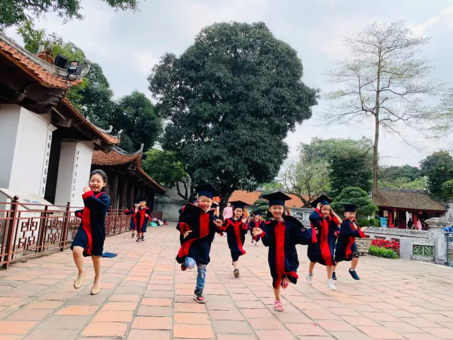 Trường mầm non Song ngữ Hoa Sen