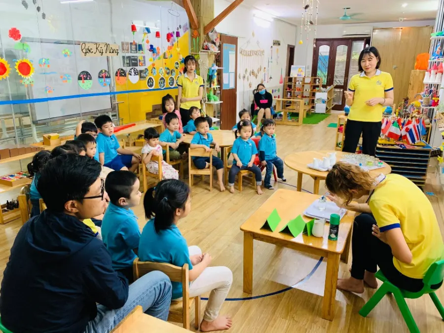 Trường mầm non Song ngữ Hoa Sen
