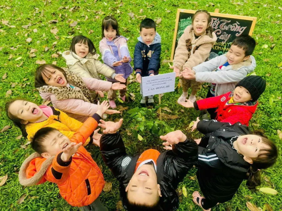 Trường mầm non Disneyland Montessori - Đền Lừ