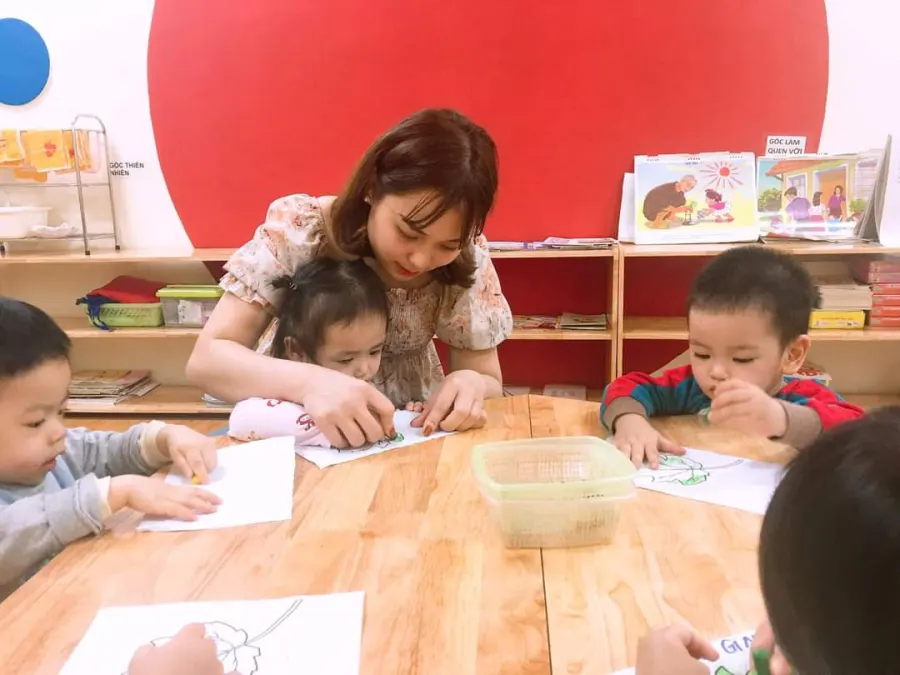 Trường Mầm non Song ngữ Tulip Montessori