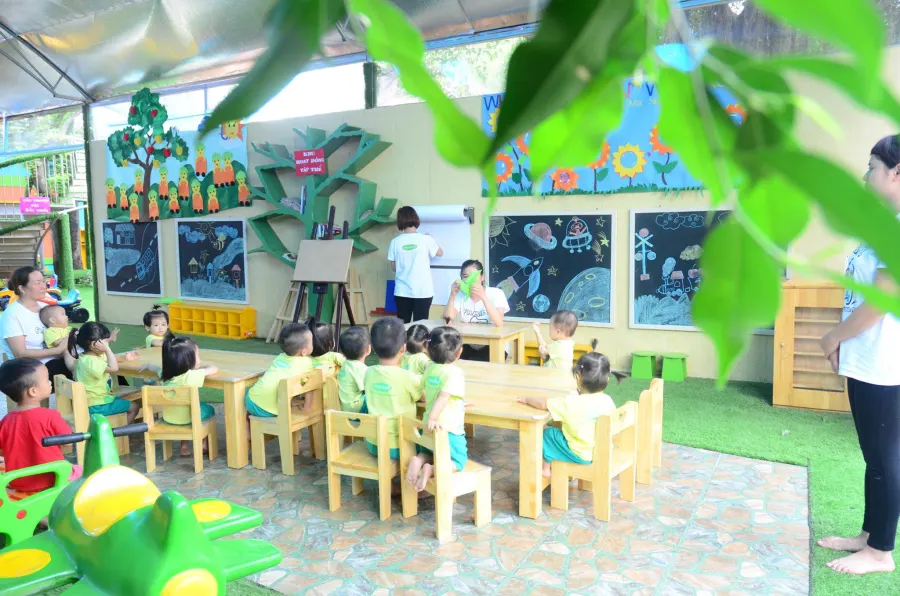 HỆ THỐNG MẦM NON SINH THÁI ERASCHOOL - Eraschool Yên Phúc Hà Đông