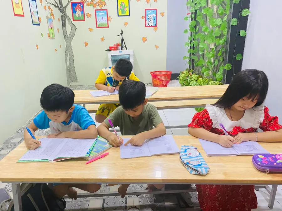 Học Viện Sáng Tạo (Chuyên Toán Tư Duy) - Phường An Bình, Dĩ An