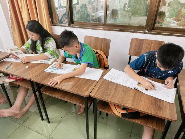 Trung Tâm Tiếng Anh, Toán Tư Duy, Luyện Chữ Đẹp Hello - Phường Thống Nhất, Kon Tum