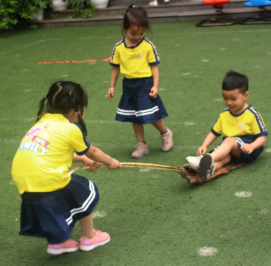 Trường mầm non Sắc Màu Tuổi Thơ (Kid's Color)