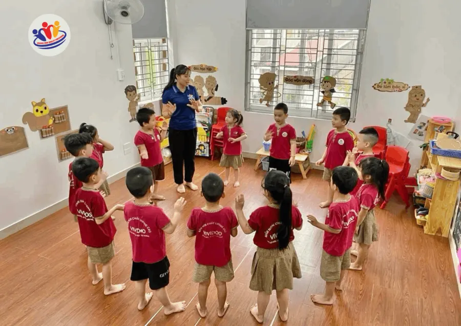 Lớp Mầm Non Độc Lập ViVi