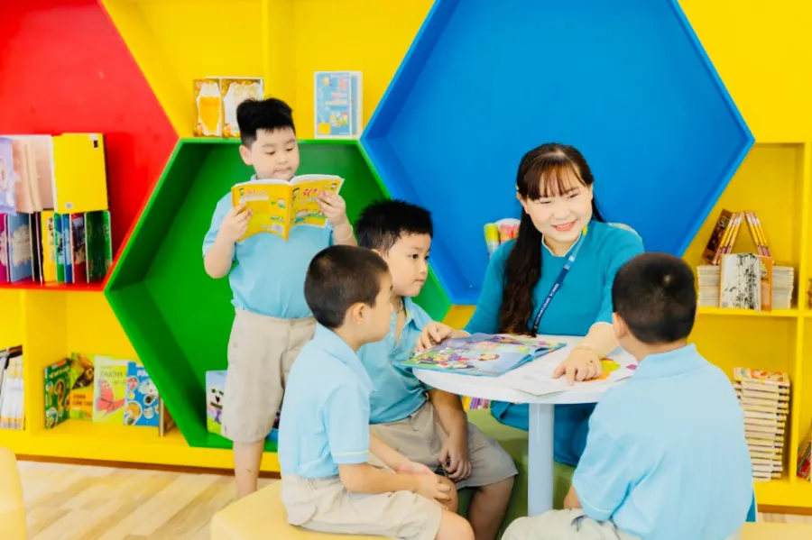 Tiền Tiểu Học Quốc Tế Việt Âu (VAUIS)