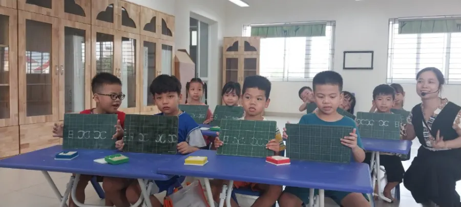 Lớp Tiền Tiểu Học - Luyện Chữ Đẹp Cô Thu Thảo