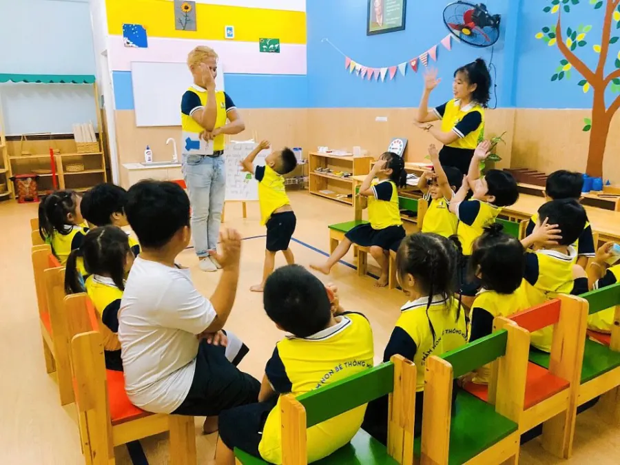 Mầm Non Song ngữ Cleverkids School - Phú Lâm