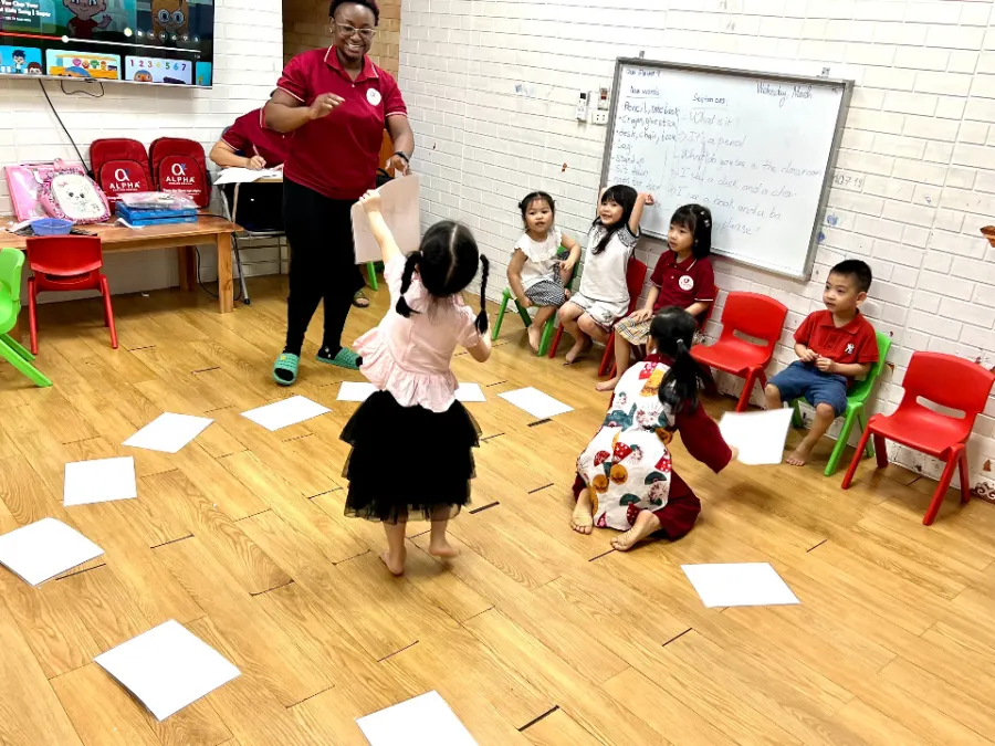 Trung Tâm Ngoại ngữ Alpha