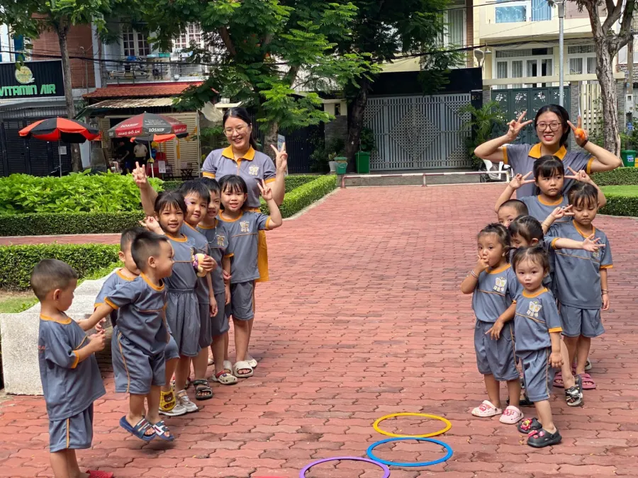 Mầm Non Những Em Bé Nói Tiếng Anh (ESC Kindergarten)