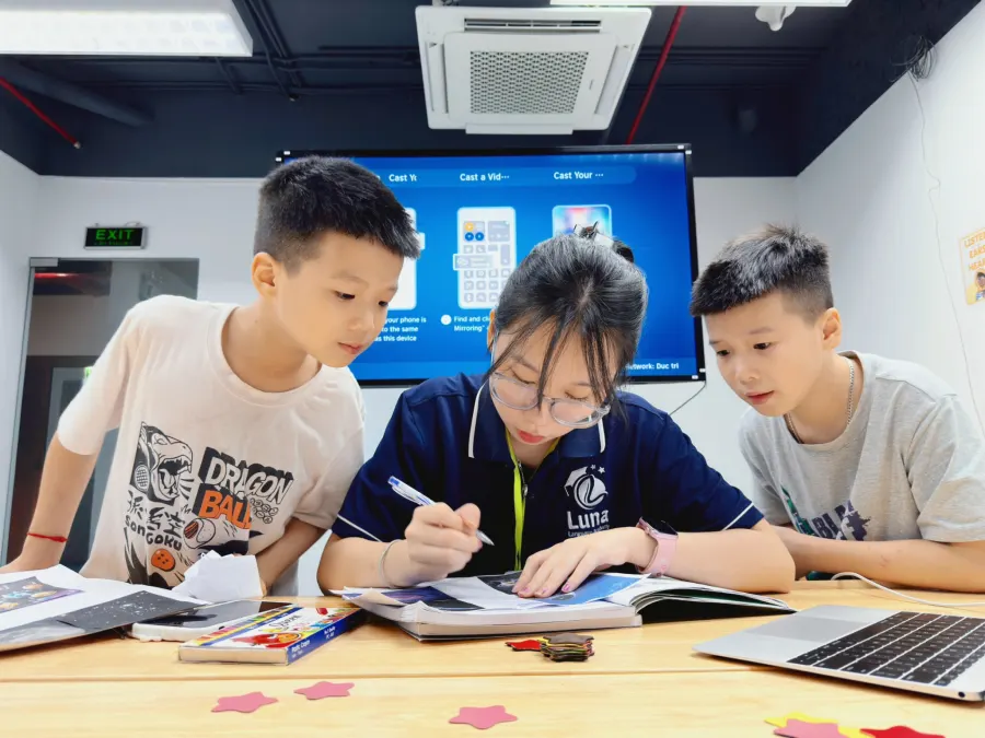 Lớp Tiếng Anh CLC Ms. Phương