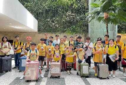 Câu lạc bộ tiếng Anh Queensland Excellence - 4 Ngõ Huế Hai Bà Trưng
