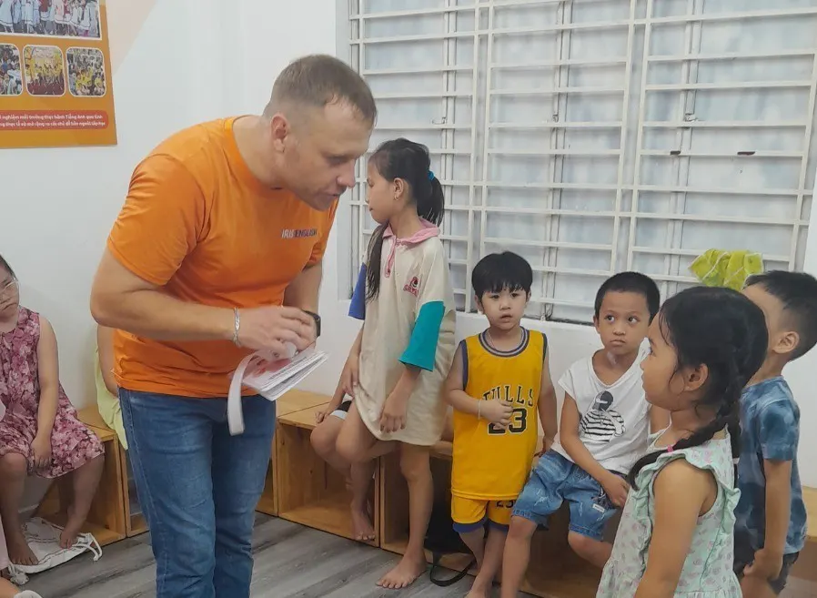 Trung Tâm Anh Ngữ IRIS English