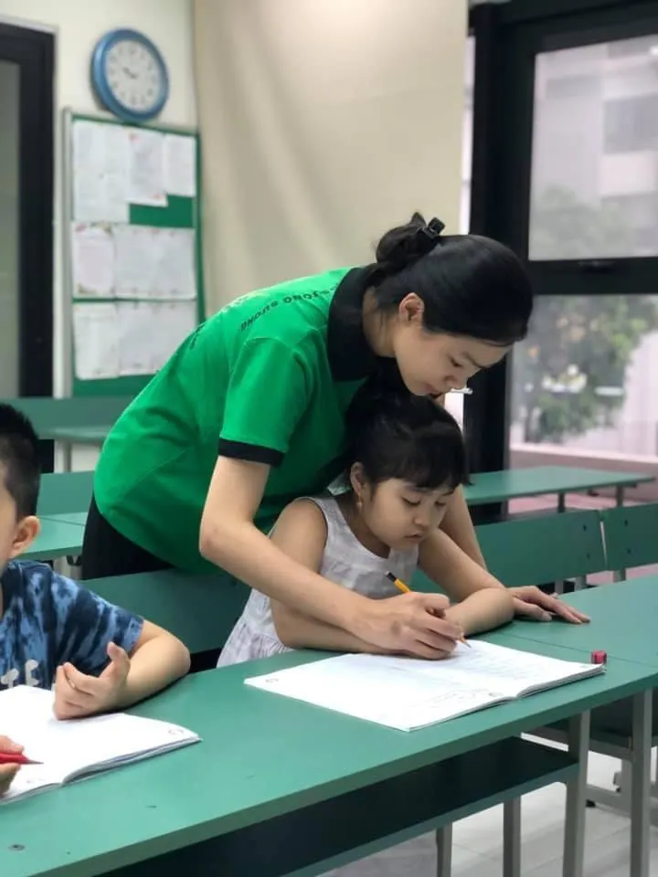 Hệ Thống Luyện Chữ Đẹp Sương Sương