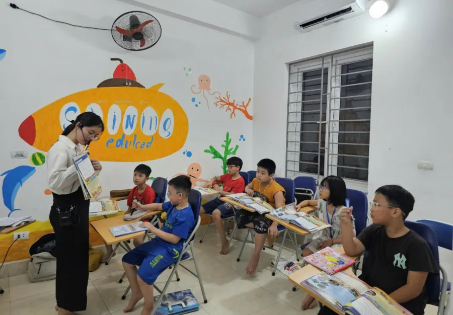 Câu lạc bộ Giáo dục Shining EduLead
