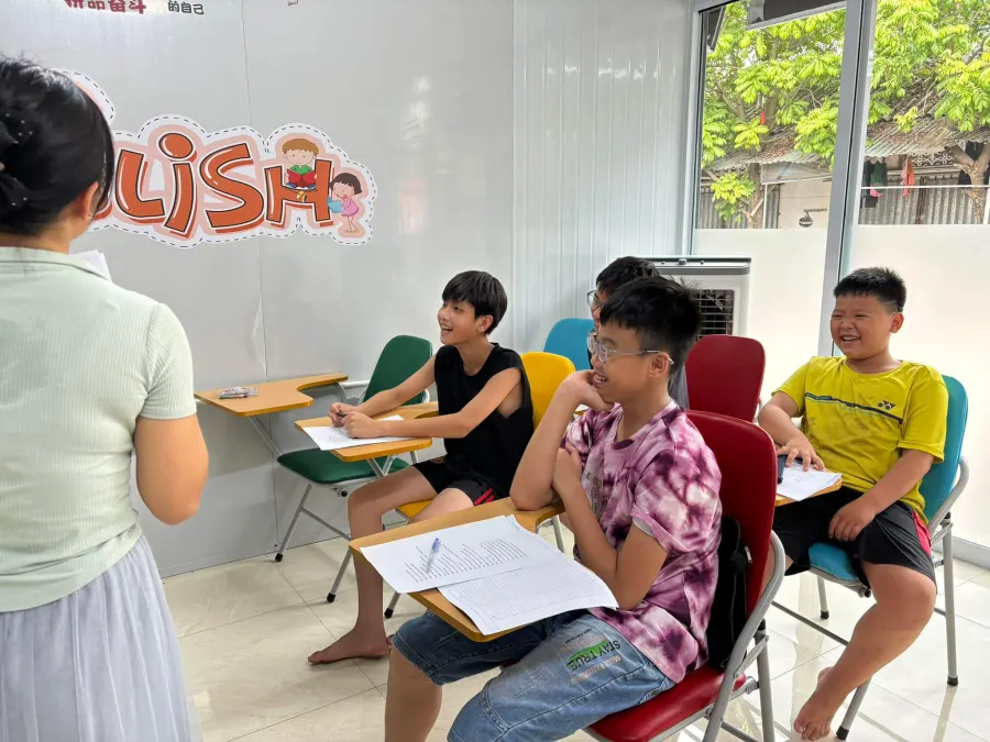 Trung tâm Ngoại ngữ HiLa - Tiếng Anh, Tiếng Trung Quốc