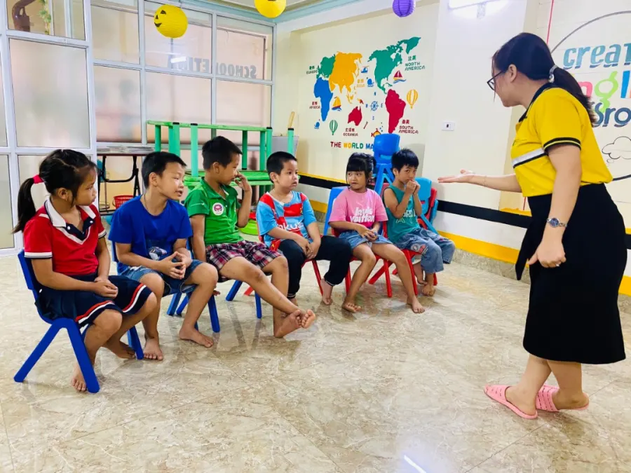 Trung Tâm Anh Ngữ Etina (ETINA English Center)