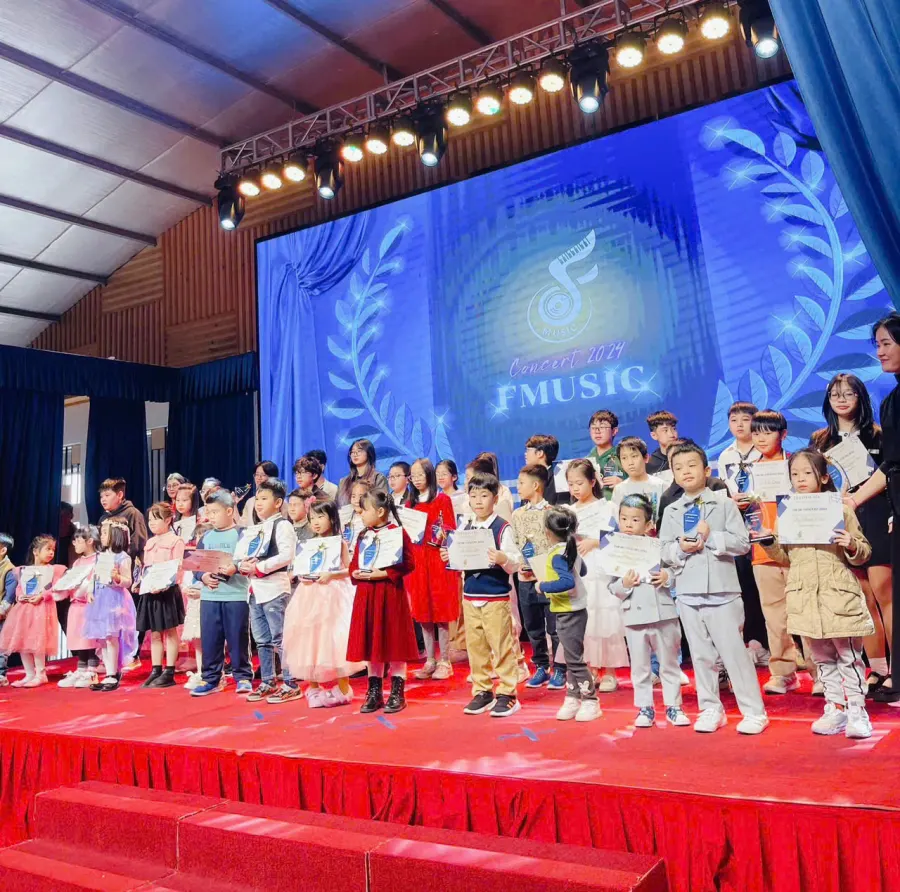 Trung tâm nghệ thuật FMUSIC