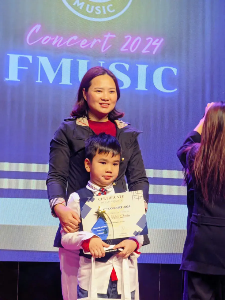 Trung tâm nghệ thuật FMUSIC
