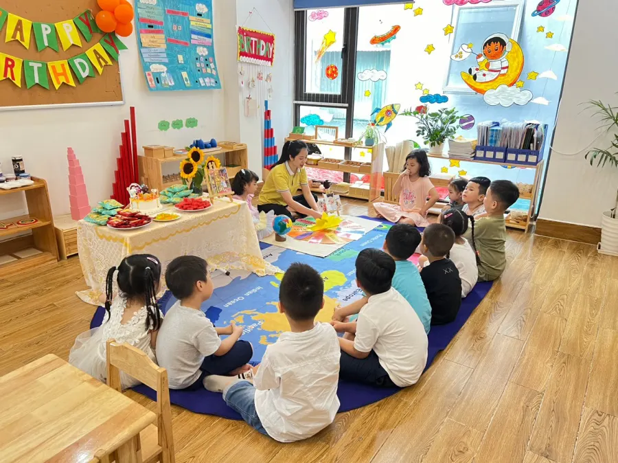 Mầm Non Song Ngữ Em Bé Hạnh Phúc (Happy Kids)