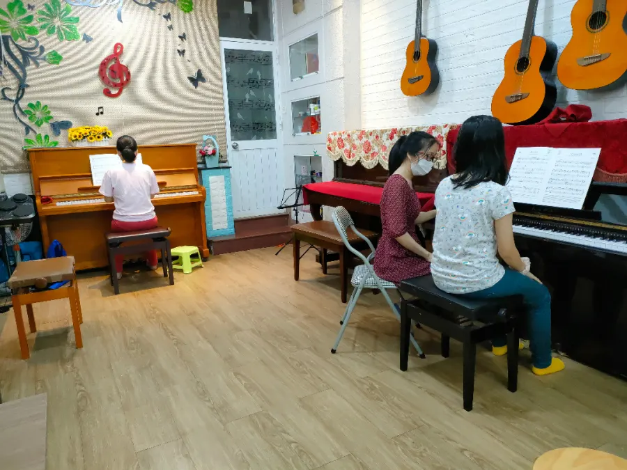 Trung Tâm Giáo Dục Nhạc Họa Piano & Vẽ Sunflower