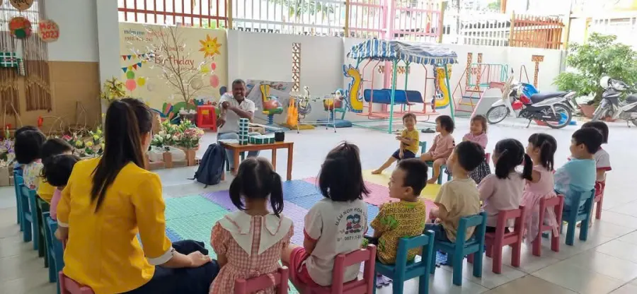 Trường Mầm Non Hoa Sữa