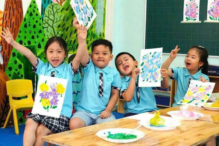 Trung Tâm Giáo Dục - Đào Tạo Năng Khiếu Cây Bút Việt
