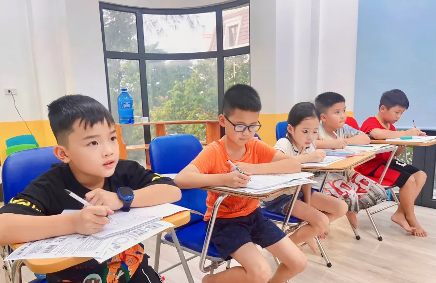 Trung tâm Ngoại Ngữ Future Link - Chi Lăng, Lạng Sơn