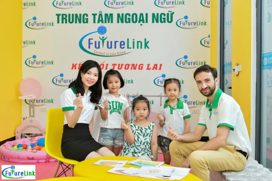 Trung tâm Ngoại Ngữ Future Link - Chi Lăng, Lạng Sơn