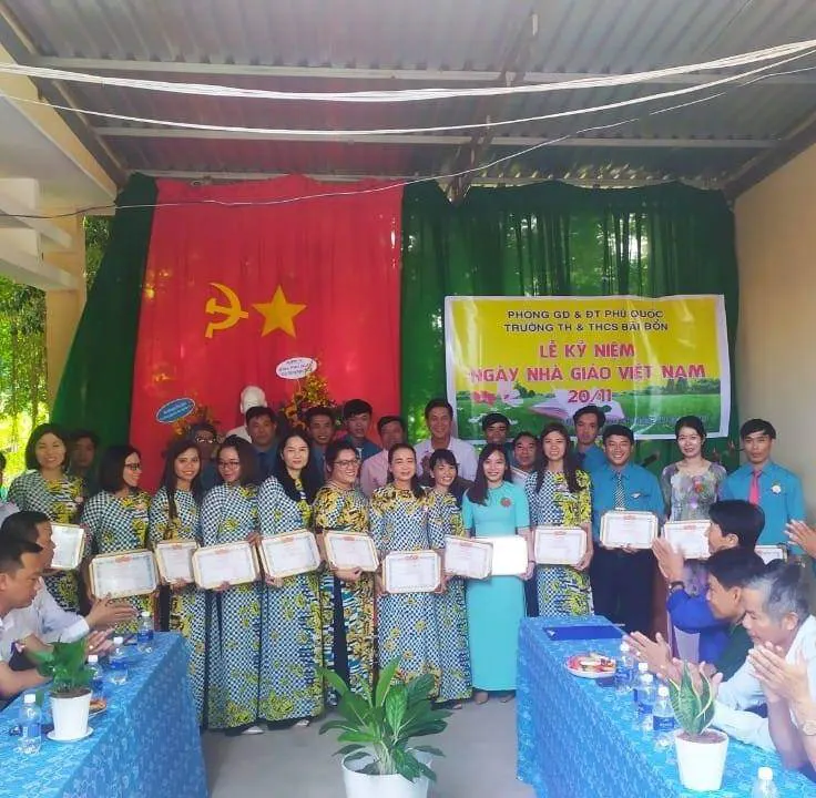 Trường Tiểu Học - Trung Học Cơ Sở Bãi Bổn