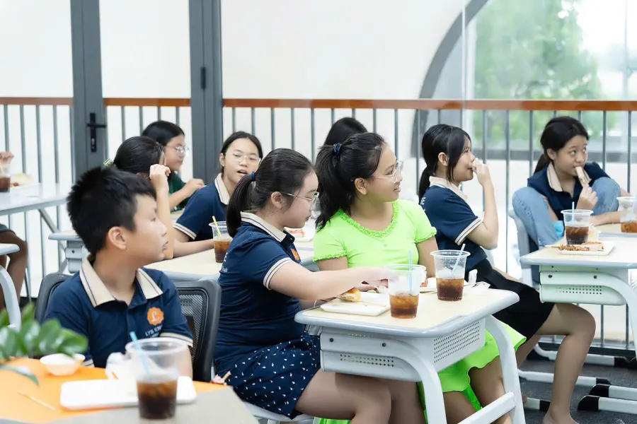 Trung Tâm Tiếng Anh LysHouse - Cô Ly Tiếng Anh Cambridge