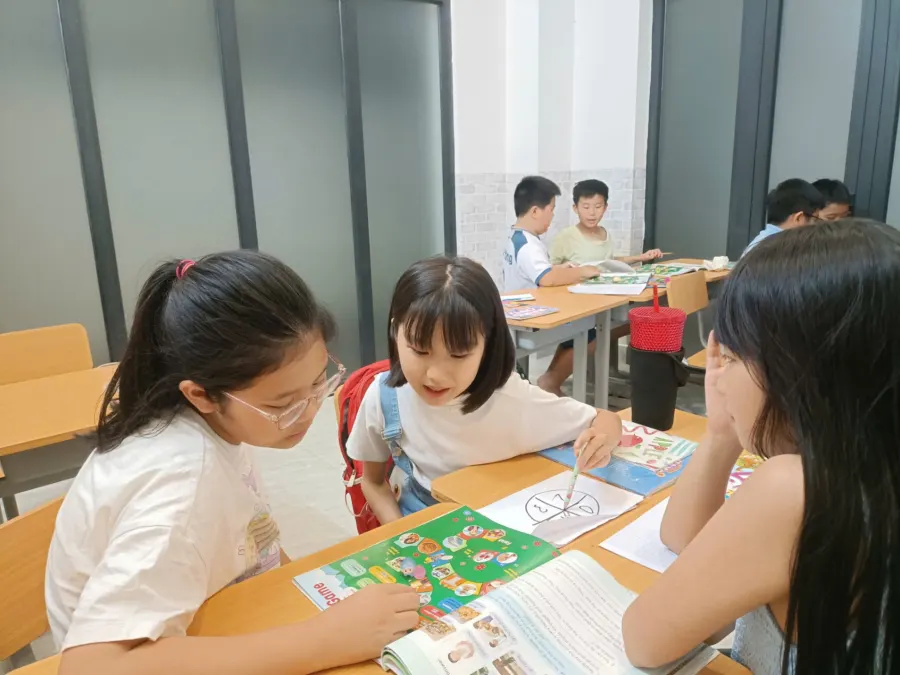 Trung Tâm Ngoại Ngữ MCA - Vinhomes Grand Park, Thủ Đức