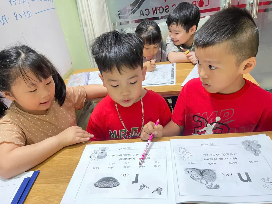 Trung tâm Giáo dục và Phát triển kỹ năng Sơn Ca