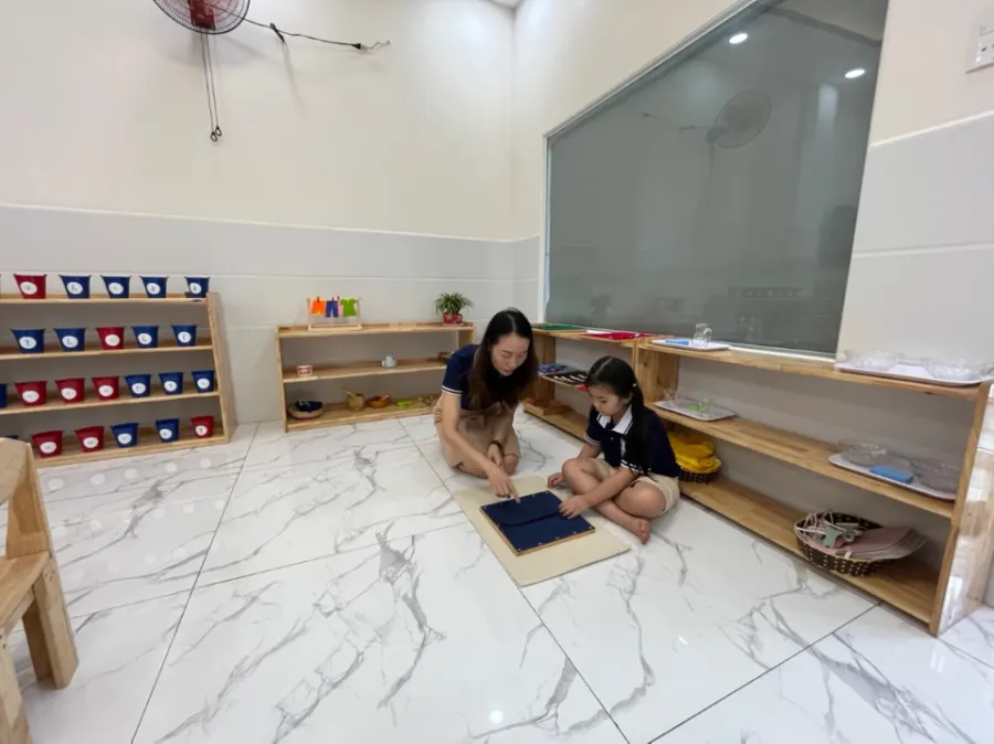 Trường mầm non Sunshine House Montessori - Bà Điểm Hóc Môn