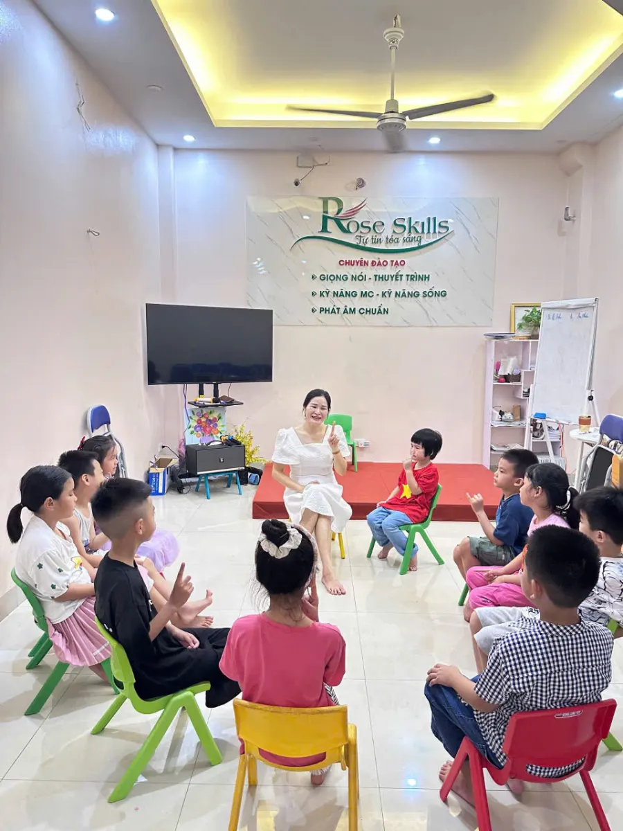 Trung Tâm Đào Tạo Kỹ Năng Rose Skills