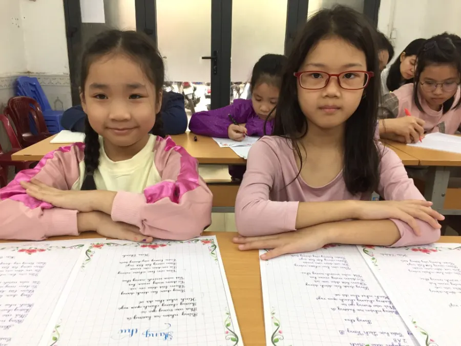 Trung Tâm Luyện Chữ Đẹp Lạc Việt
