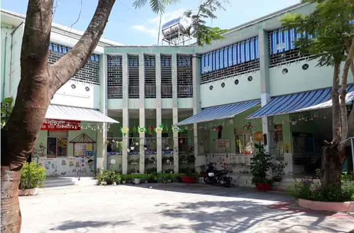 Trường mẫu giáo Mai Vàng