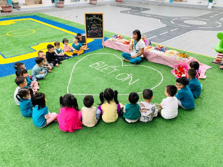 Trường Mầm Non Hoa Sữa