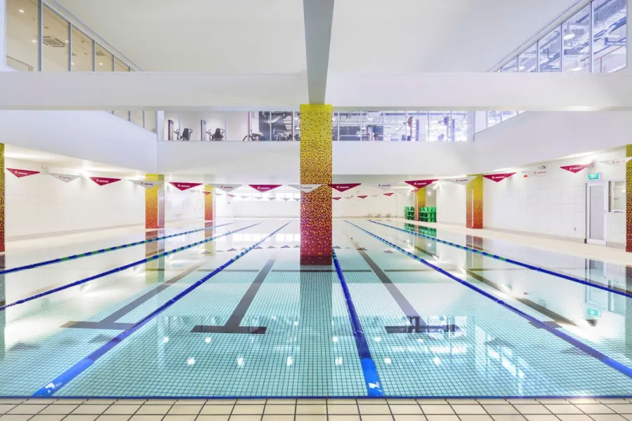 CLB Swimming & Fitness Renaissance Japan