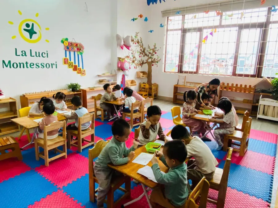 Trường Mầm Non Nắng Nhỏ (LaLuci Montessori)