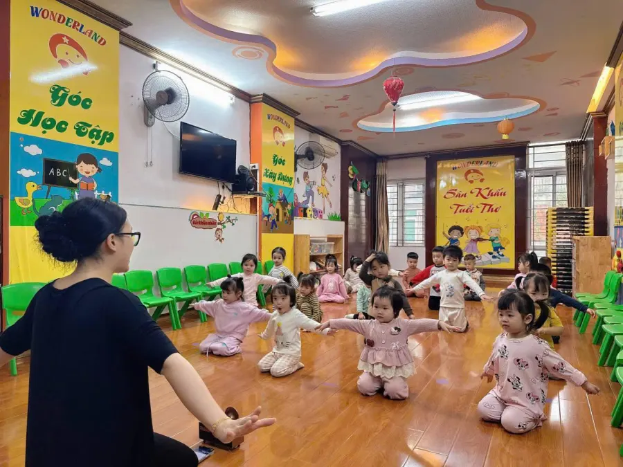 Mầm Non Xứ Sở Thần Tiên