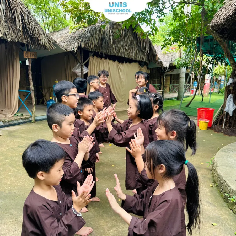 Trung Tâm Tiếng Anh UNISchool - Nguyễn Sơn, Tân Phú