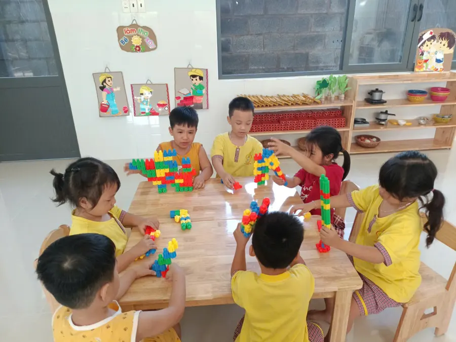 Mầm Non Hoa Mộc Nhiên