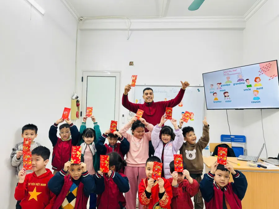 Trung Tâm Ngoại Ngữ Moonlight Edu - Ngọc Hồi