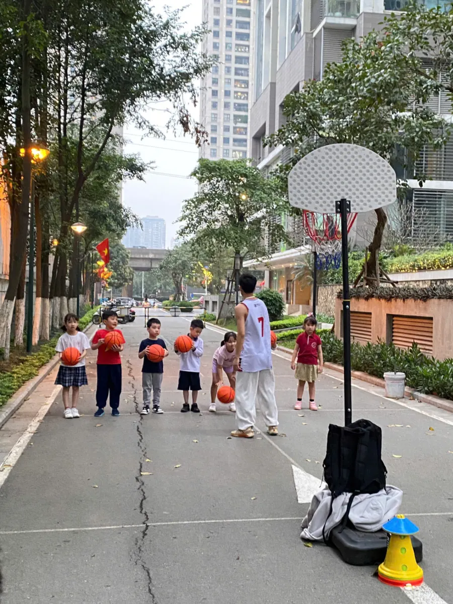 Lớp Bóng Rổ Học Sinh DT Elite