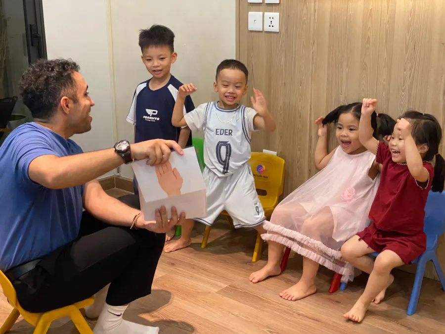 Trung tâm tiếng Anh trẻ em English Way - Vinhomes Smart City Tây Mỗ