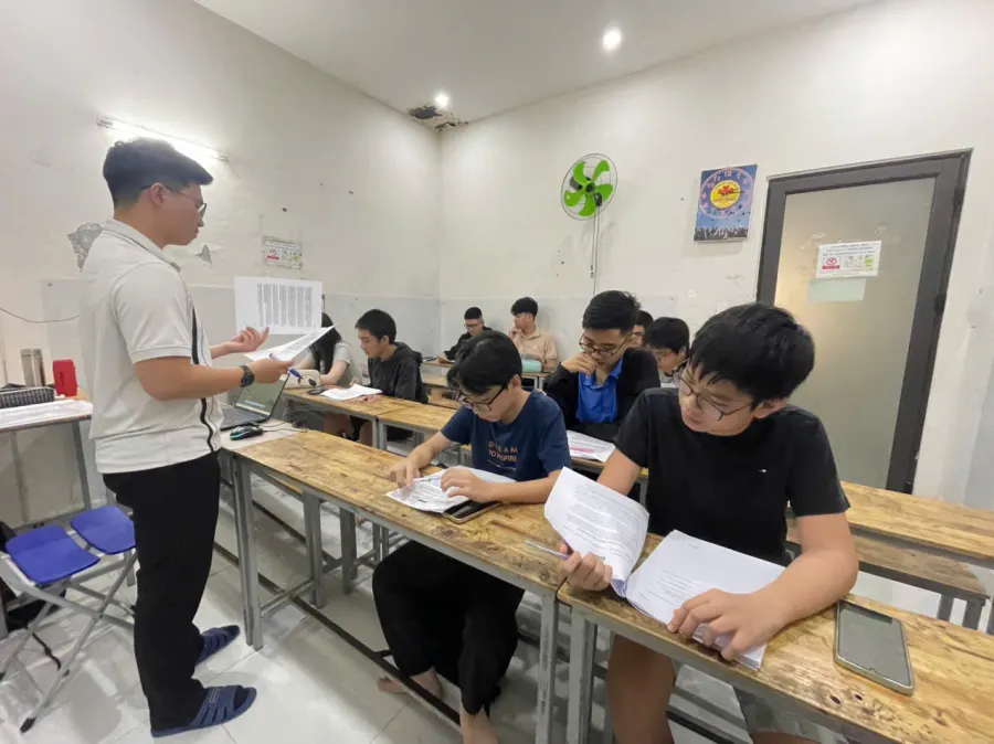Lớp Tiếng Anh Mrs. Hà IELTS English