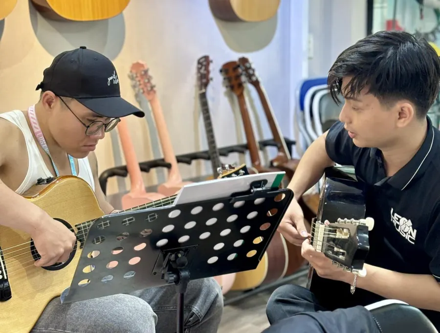 Trung Tâm Leon Music (Guitar) - Thông Tây Hội