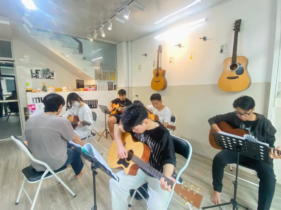 Trung Tâm Leon Music (Guitar) - Thông Tây Hội